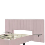 Lit plateforme double rose en velours avec tête de lit surdimensionnée et étagères latérales