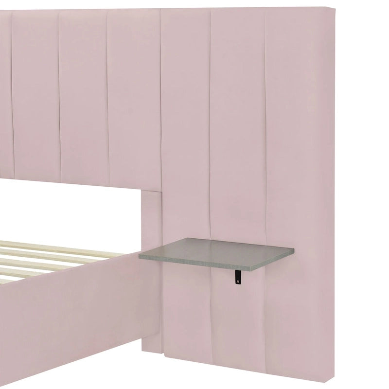 Lit plateforme double rose en velours avec tête de lit surdimensionnée et étagères latérales
