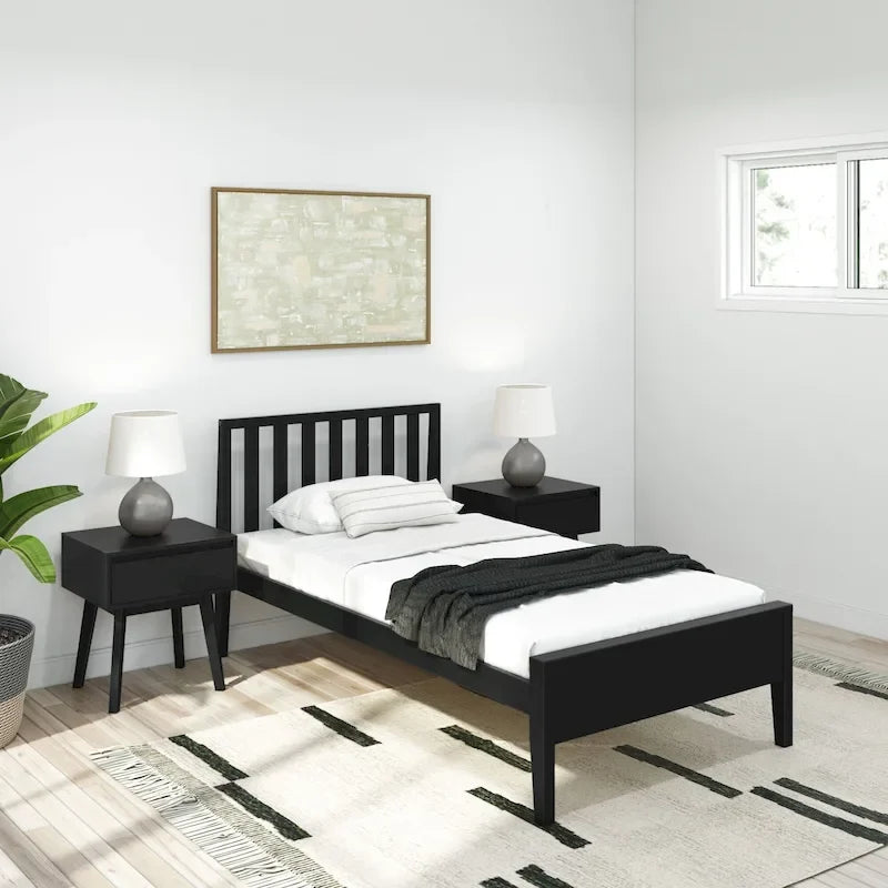 Lit simple scandinave en bois massif noir / noir et blond avec tête de lit à lattes