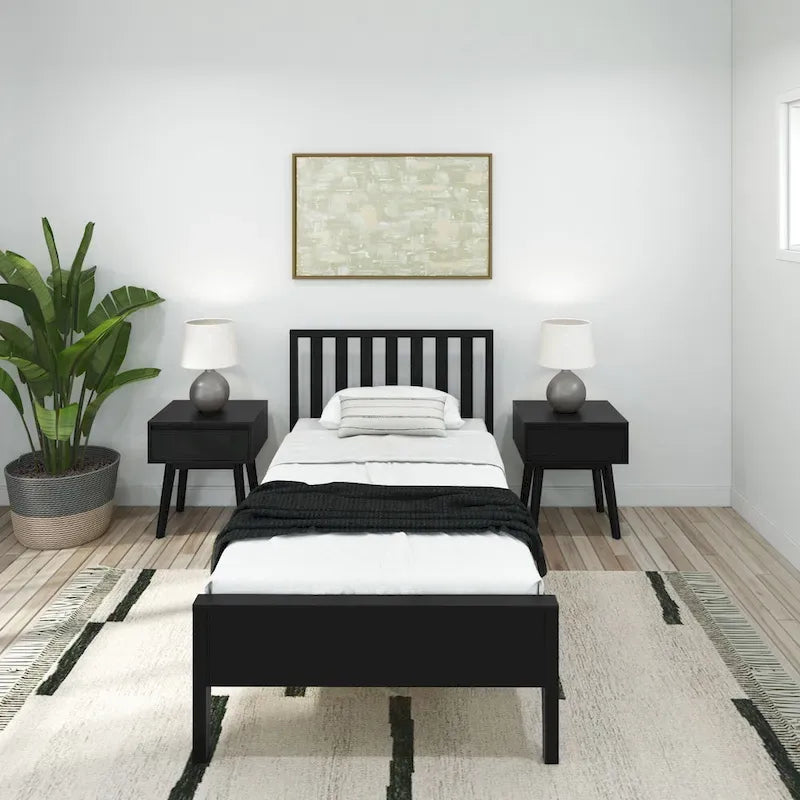 Lit simple scandinave en bois massif noir / noir et blond avec tête de lit à lattes